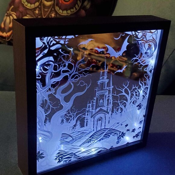 Handmade LASER engraved mirror with lights - Picture 1 of 1